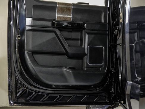 Used 2019 Ford F250 Lariat w/ Lariat Ultimate Package AWD/4WD image 37