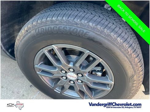 Used 2025 GMC Acadia Elevation FWD image 14