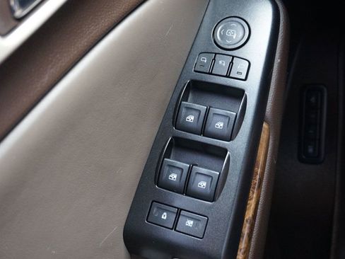 Used 2015 GMC Yukon Denali w/ Premium Package image 27