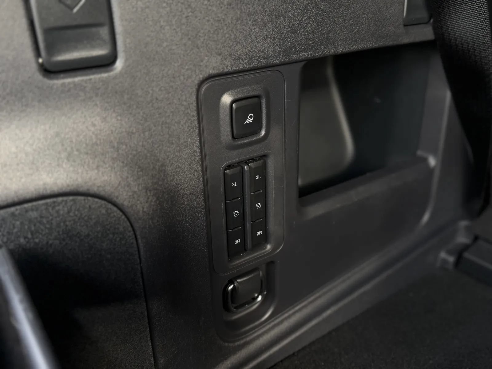Used 2025 Ford Expedition Active AWD/4WD image 44