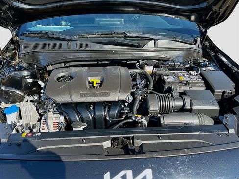 Used 2024 Kia Forte GT-Line w/ GT-Line Premium Package image 31