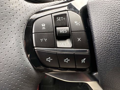 Used 2025 Ford Explorer ST-Line image 18