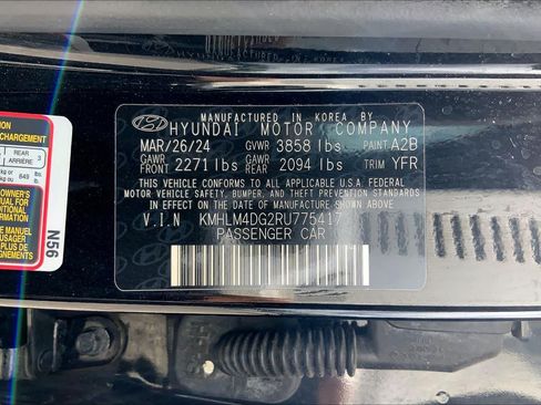 Used 2024 Hyundai Elantra SEL FWD image 36