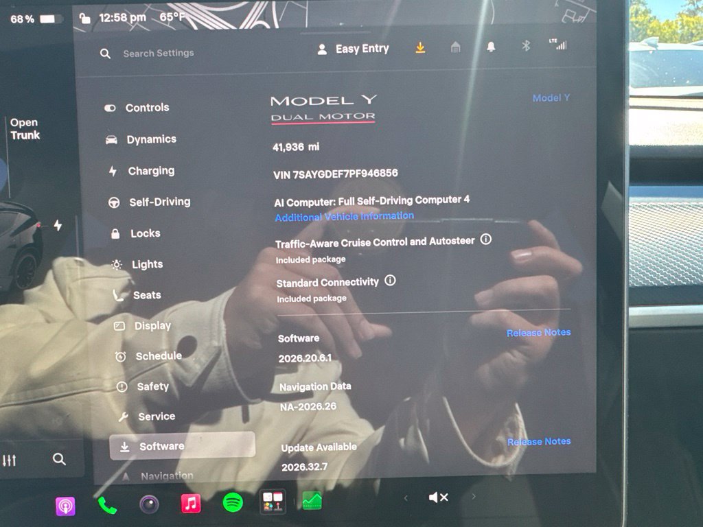 Used 2023 Tesla Model Y Performance AWD/4WD image 6