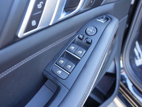 Certified 2023 BMW X5 sDrive40i w/ M Sport Package image 11