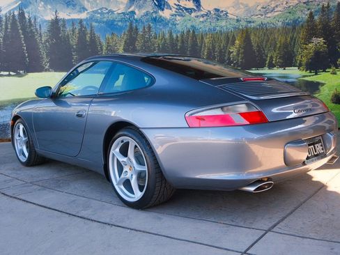 Used 2002 Porsche 911 Carrera image 4