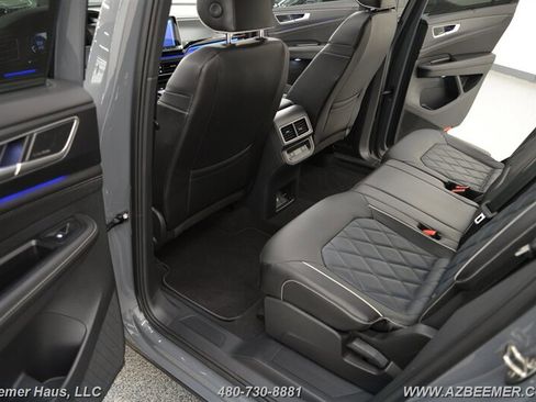 Used 2024 Volkswagen Atlas Cross Sport SEL Premium R-Line image 25