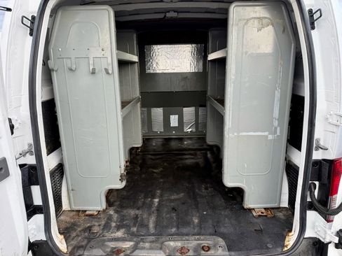 Used 2020 Nissan NV200 S image 11