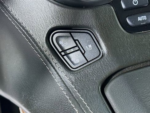 Used 2018 Chevrolet Tahoe Premier AWD/4WD image 23