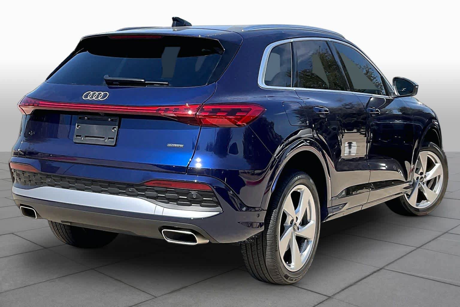 Used 2025 Audi Q5 Premium AWD/4WD image 12