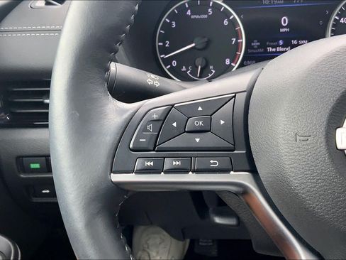 Used 2025 Nissan Sentra SV w/ All-Weather Package FWD image 23