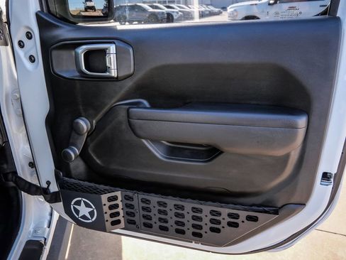 Used 2023 Jeep Wrangler Sport image 18