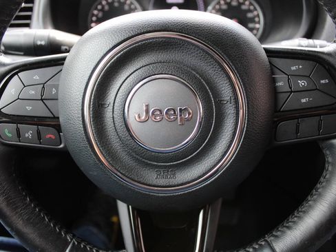 Used 2019 Jeep Renegade Altitude w/ Quick Order Package 2XM AWD/4WD image 11