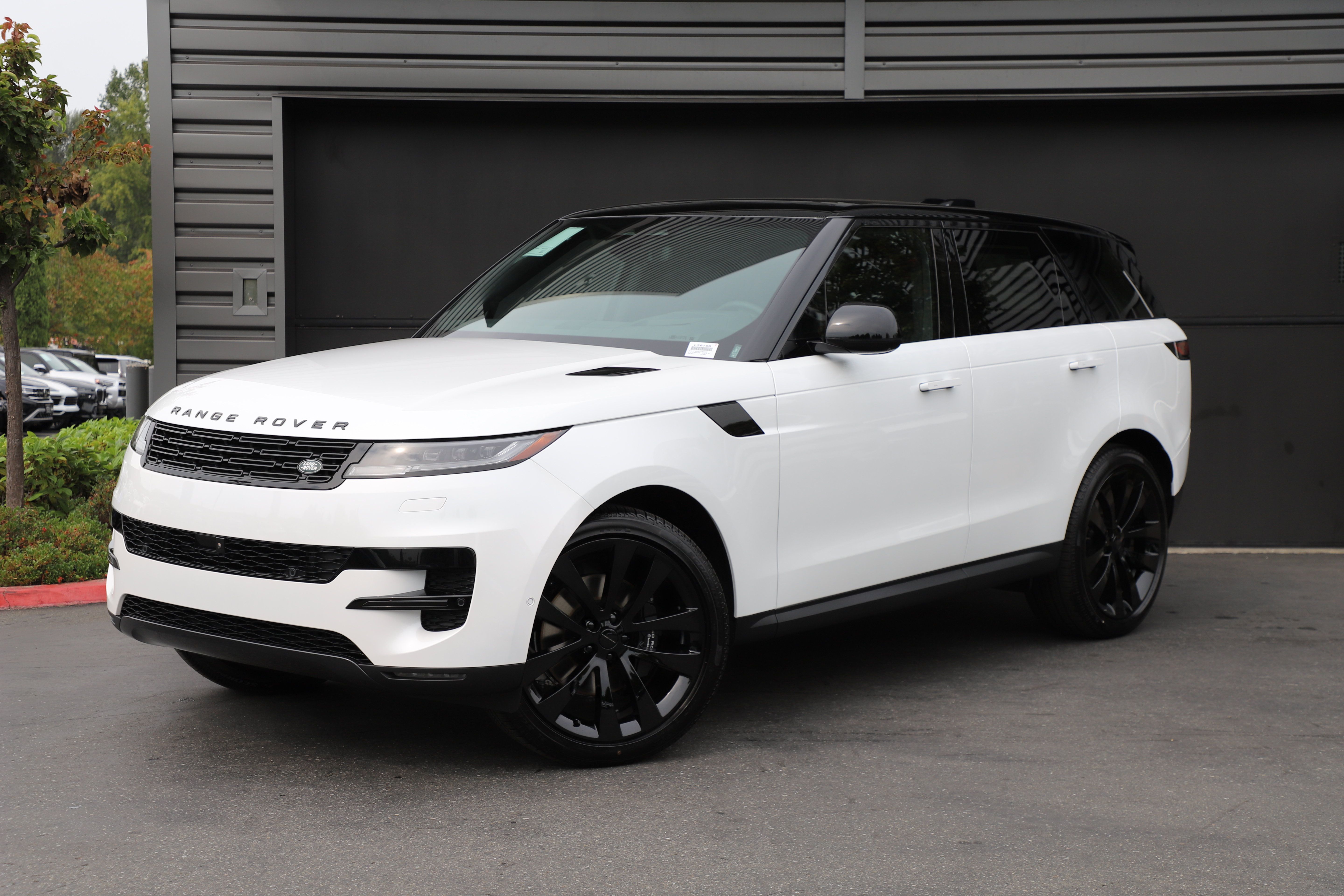 New 2026 Land Rover Range Rover Sport SE AWD/4WD image 1