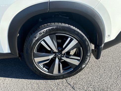 Used 2023 Nissan Rogue SL w/ SL Premium Package AWD/4WD image 17