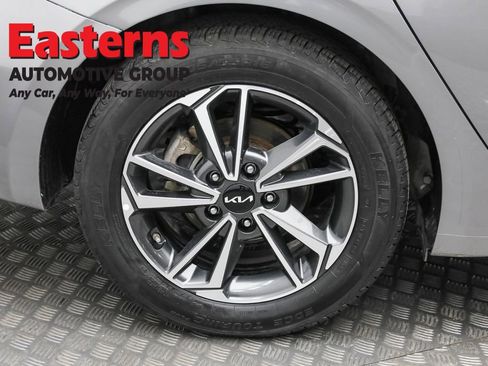 Used 2023 Kia Forte LXS FWD image 30