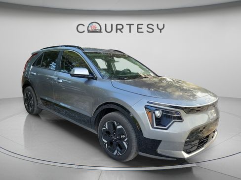 New 2026 Kia Niro Wind FWD image 4