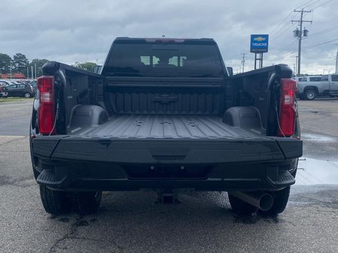 New 2026 Chevrolet Silverado 3500 High Country w/ High Country Premium Package AWD/4WD image 5
