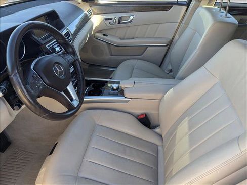 Used 2014 Mercedes-Benz E 350 4MATIC Wagon image 16