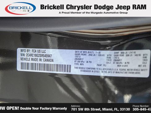 New 2025 Chrysler Pacifica Select image 38