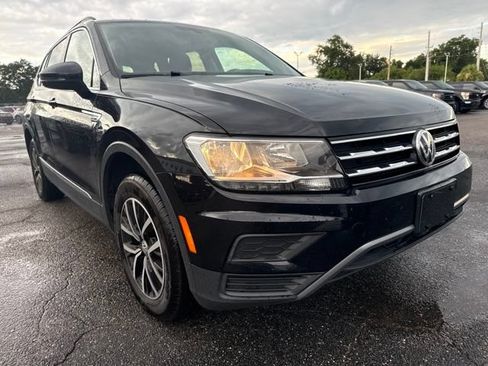 Used 2021 Volkswagen Tiguan SE FWD image 5