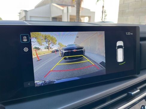 Used 2025 Hyundai Santa Fe SEL image 17