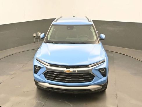 Used 2024 Chevrolet TrailBlazer LT w/ LT Cold Weather Package FWD image 14