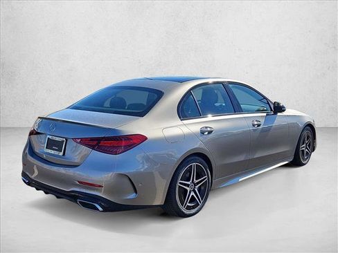 Used 2022 Mercedes-Benz C 300 Sedan image 5