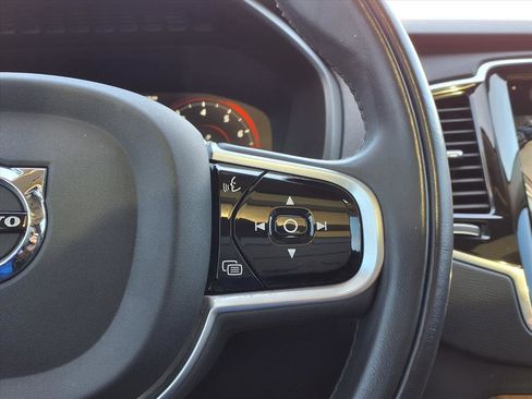 Used 2021 Volvo XC90 T6 Momentum w/ Protection Package image 28