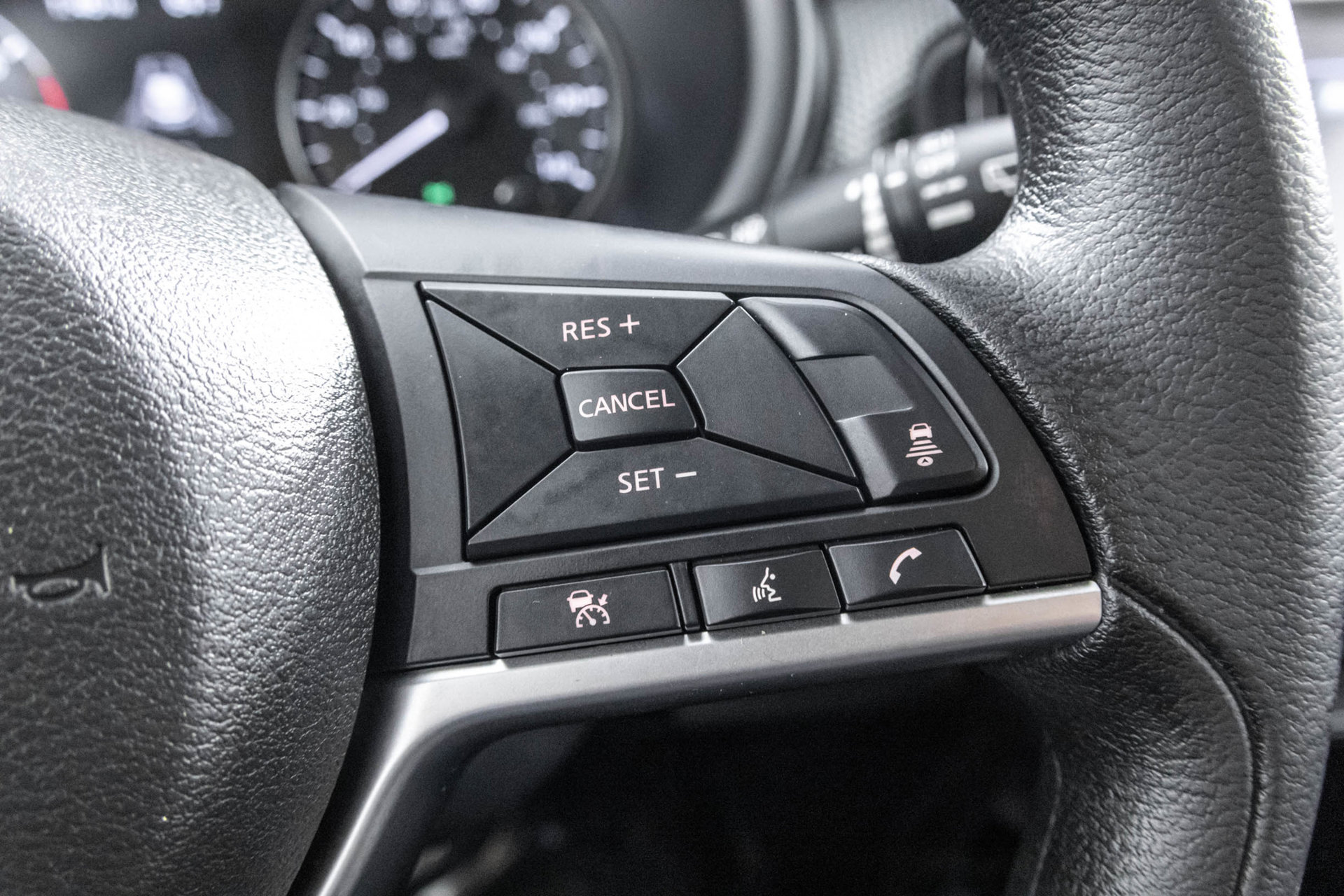 Used 2022 Nissan Kicks SV FWD image 26