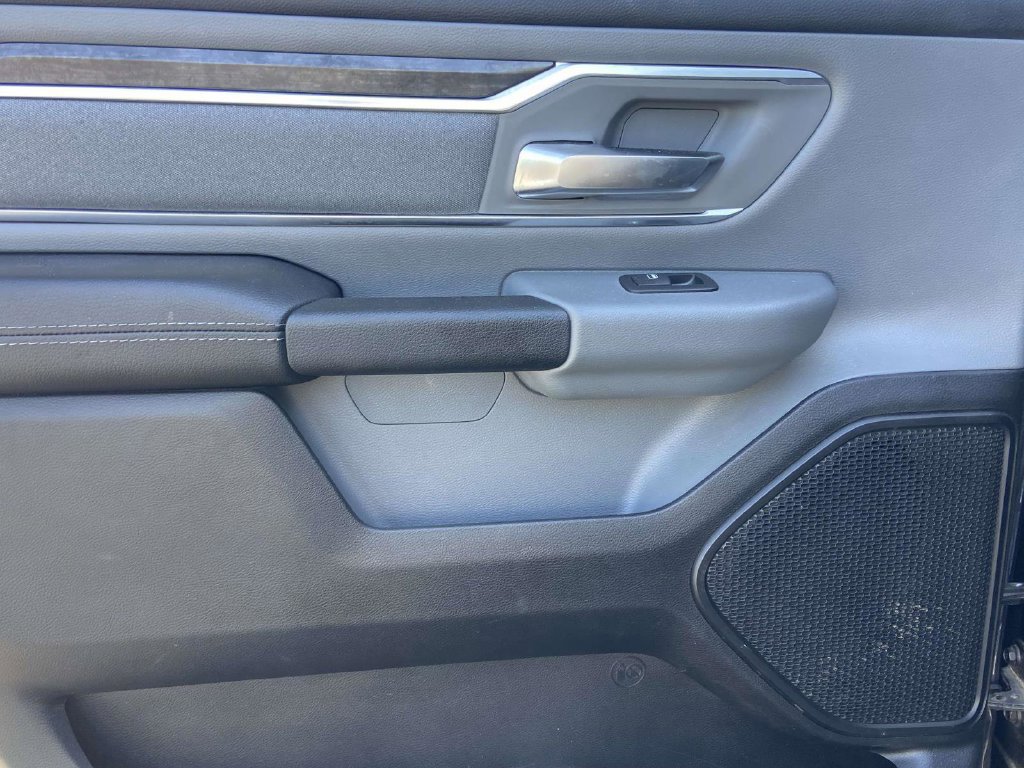 Used 2019 RAM 1500 Big Horn AWD/4WD image 14