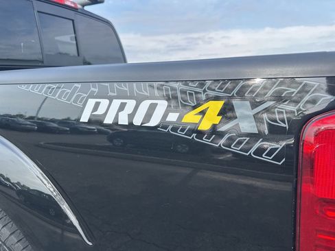 Used 2020 Nissan Frontier PRO-4X w/ Pro-4x Utility Package image 4