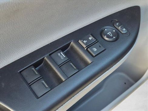 Used 2013 Honda Accord LX image 13