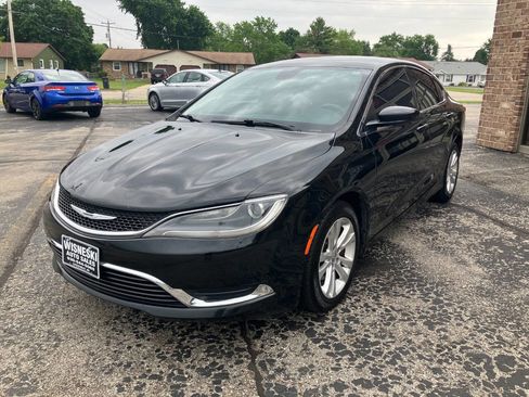 Used 2015 Chrysler 200 Limited w/ Convenience Group FWD image 7