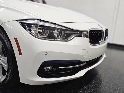 Used 2018 BMW 328d Sedan RWD image 24