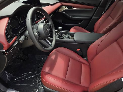 New 2026 MAZDA MAZDA3 2.5 S Hatchback w/ Premium Pkg FWD image 17