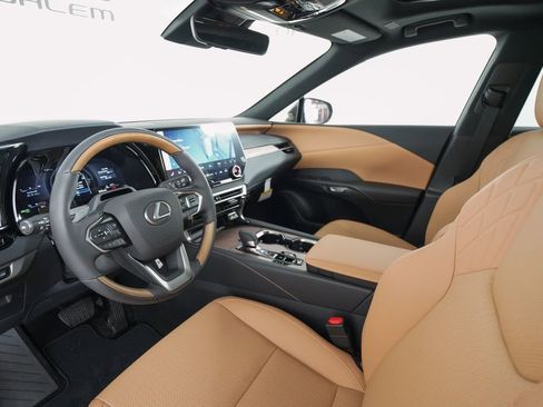 New 2026 Lexus RX 450h AWD image 9