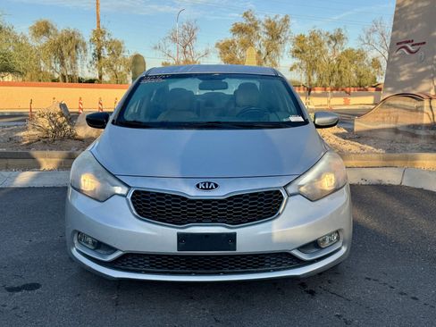 Used 2015 Kia Forte EX w/ UVO Package W/17" Alloys image 8
