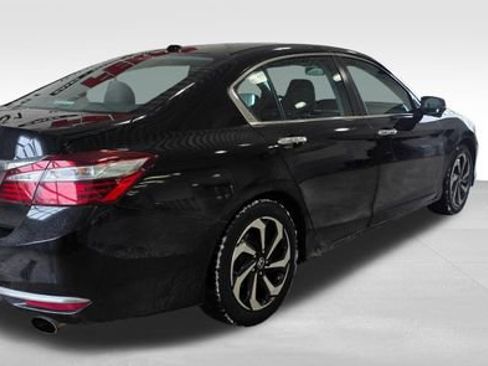 Used 2016 Honda Accord EX image 7