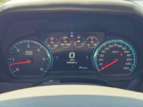 Used 2018 Chevrolet Tahoe Premier AWD/4WD image 32