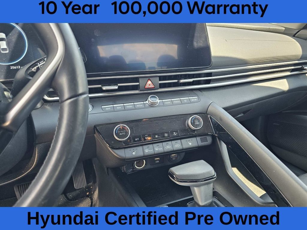 Certified 2023 Hyundai Elantra Limited FWD image 16