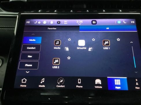 Used 2024 Jeep Grand Cherokee L Limited w/ Black Appearance Package image 32