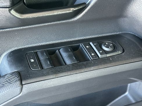 Certified 2025 Toyota Tacoma SR5 image 14