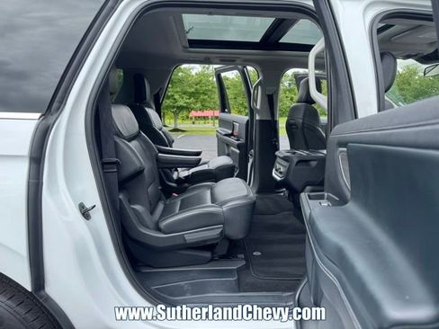 Used 2025 Ford Expedition Max Platinum AWD/4WD image 42