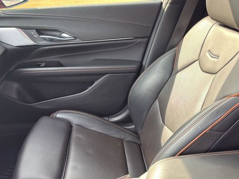 Used 2020 Cadillac CT4 V w/ Climate Package image 21