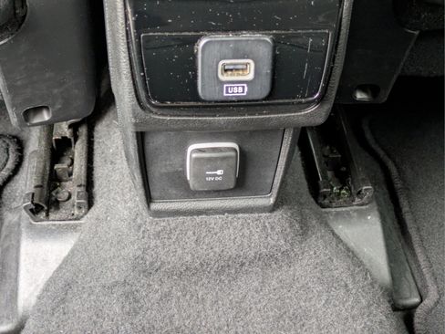 Used 2024 Jeep Compass Latitude AWD/4WD image 11