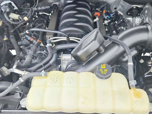 Used 2023 Ford F150 XLT image 34