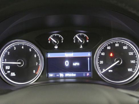 Used 2024 Buick Enclave Essence w/ Sport Touring Edition image 37