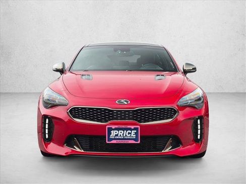 Used 2018 Kia Stinger GT2 AWD/4WD image 2