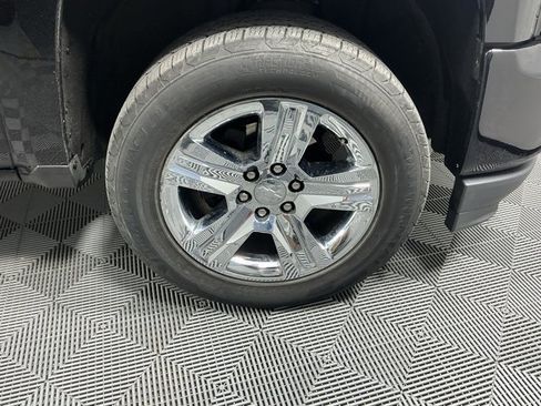 Used 2018 Chevrolet Silverado 1500 Custom w/ Custom Value Package image 7